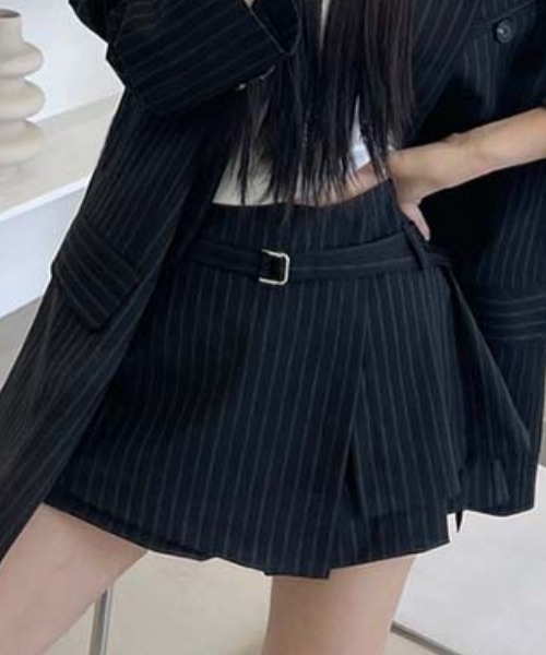 FREE STYLISTS(フリー スタイリスト)の「YUGA_YGMC Striped culottes skirt(スカート・レディース・グレー/ブラック・FREE)」の3枚目の写真