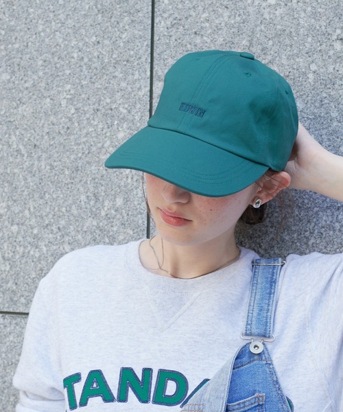 HAT MIKKE(ハットミッケ)の「【EDWIN/エドウィン】配色ロゴ刺しゅうキャップ(キャップ・レディース・グリーン/ピンク/ブラウン/ブラック/ネイビー/オレンジ/ベージュ/キナリ・フリー)」の5枚目の写真