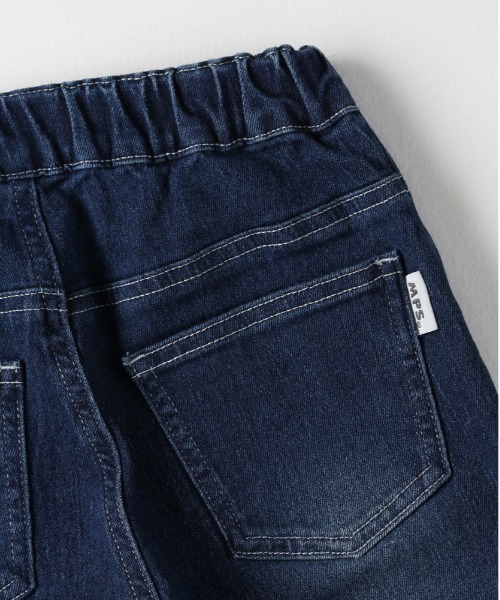 MPS（エムピーエス）の「【累計販売本数2,000万本突破の人気シリーズ】【MPS】タイトストレートパンツ（ストレッチ素材/ウエストゴム）（デニムパンツ・キッズ・ダークインディゴブルー/ブラック・130/140/150/160）」の7枚目の写真