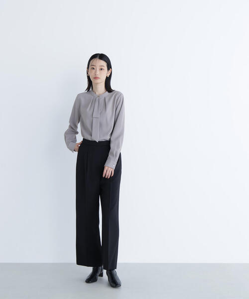 NATURAL BEAUTY BASIC（ナチュラルビューティーベーシック）の「◇タックナロータイブラウス（シャツ/ブラウス・レディース・ブラウン/ライトグリーン/ブルー・SMALL/MEDIUM）」の9枚目の写真