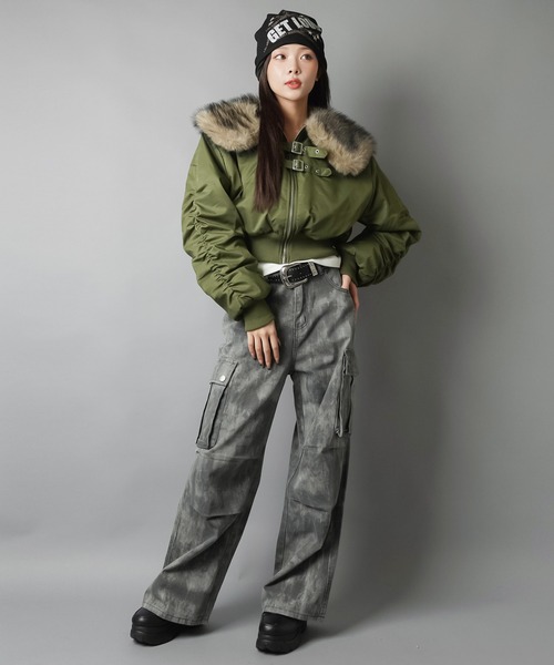 SPINNS(スピンズ)の「ツイルワイドカーゴパンツ/ムラ染め/2サイズ展開(カーゴパンツ・レディース・ブラック/グレー・M/S)」の19枚目の写真