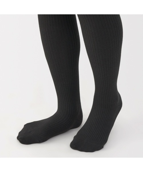 無印良品（ムジルシリョウヒン）の「婦人　足なり直角　かかとに合う　リブ編みタイツ（タイツ/ストッキング・レディース・チャコールグレー/ブラック/ブラウン系/ブラウン系1・S/M/L/XL）」の7枚目の写真