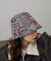crossi（クロッシー）の「Crossi 落書き入りチェックプリントバケットハット（ハット）」