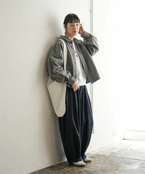 solamonat poche(ソラモナポッシェ)の「馬布ドルマンシャツ(その他アウター・レディース・グレー/ライトベージュ/ブラック・2.0)」の21枚目の写真