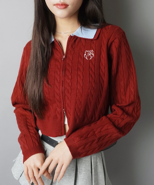 SPINNS（スピンズ）の「襟付き長袖ダブルジップカーディガン/エンブレム刺繍（カーディガン/ボレロ・レディース・アイボリー/ボルドー/ネイビー・ONESIZE）」の3枚目の写真