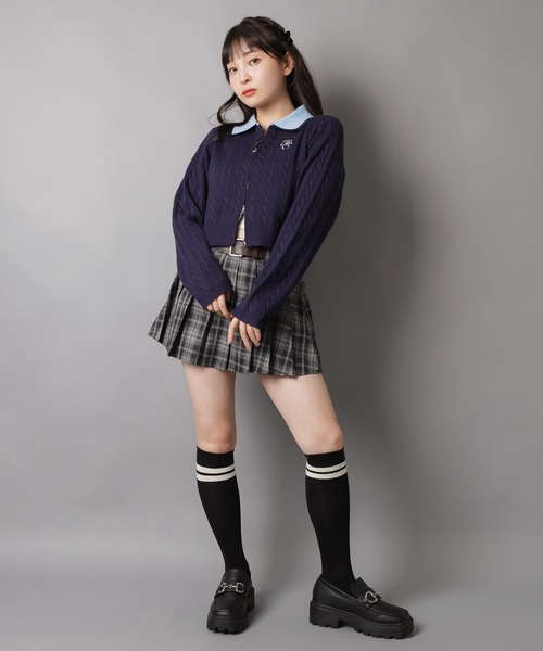 SPINNS（スピンズ）の「襟付き長袖ダブルジップカーディガン/エンブレム刺繍（カーディガン/ボレロ・レディース・アイボリー/ボルドー/ネイビー・ONESIZE）」の17枚目の写真