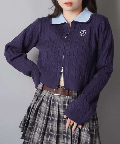 SPINNS（スピンズ）の「襟付き長袖ダブルジップカーディガン/エンブレム刺繍（カーディガン/ボレロ・レディース・アイボリー/ボルドー/ネイビー・ONESIZE）」の4枚目の写真