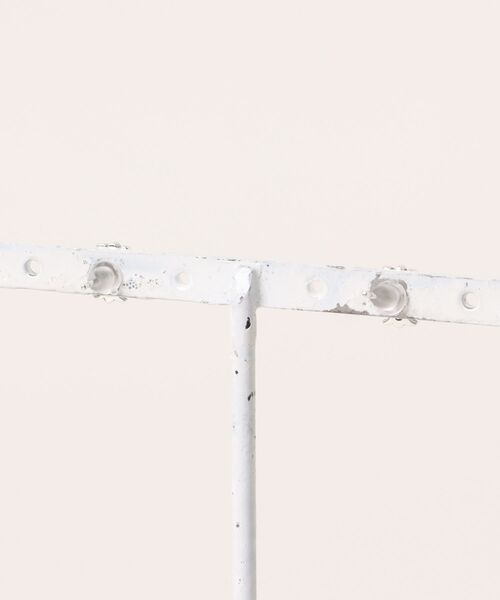 MASHIRO(マシロ)の「クロスワンポイントアクリルストーンペアピアス ユニセックス(MA/EKW117)(ピアス(両耳用)・レディース・シルバー・FREE)」の4枚目の写真