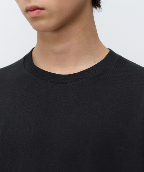 MUSINSA STANDARD（ムシンサスタンダード）の「レイヤードクルーネックTシャツ_通常丈 [ブラック]（Tシャツ/カットソー・メンズ・その他・SMALL/MEDIUM/LARGE/X-LARGE/XX-LARGE/X-SMALL）」の4枚目の写真