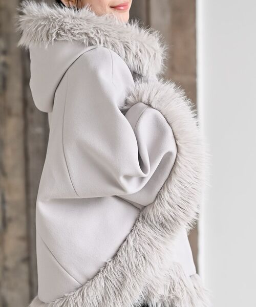 フード付きフェイクファーコート（ポンチョ）｜rps（アールピーエス