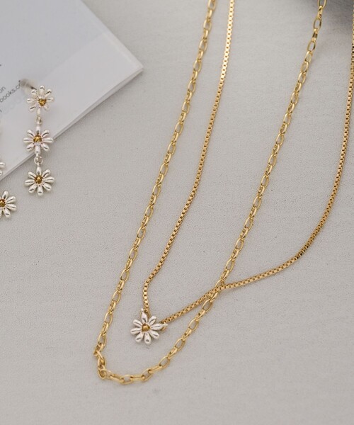 BEAUTY&YOUTH UNITED ARROWS(ビューティーアンドユースユナイテッドアローズ)の「フラワーモチーフ 3WAY ネックレス(ネックレス・レディース・シルバー/ゴールド・FREE)」の2枚目の写真