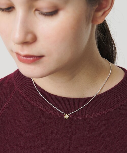 BEAUTY&YOUTH UNITED ARROWS(ビューティーアンドユースユナイテッドアローズ)の「フラワーモチーフ 3WAY ネックレス(ネックレス・レディース・シルバー/ゴールド・FREE)」の3枚目の写真