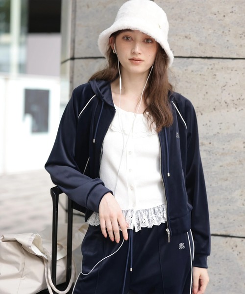 Rirandture(リランドチュール)の「クロップドラインフーディー(Tシャツ/カットソー・レディース・ネイビー・1/2)」の13枚目の写真