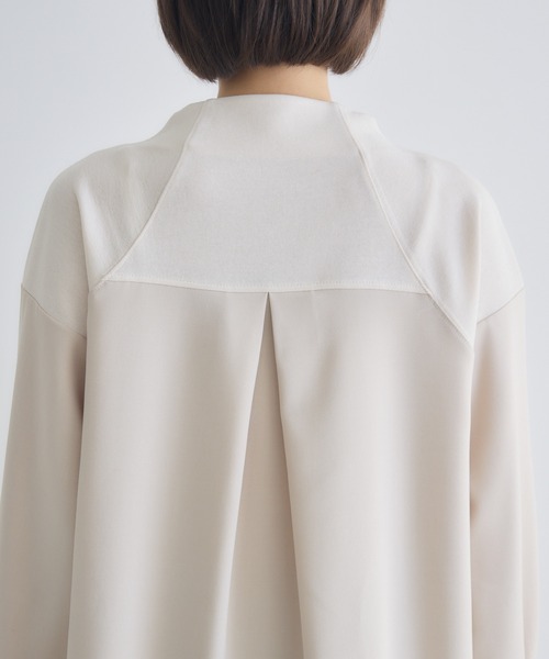 KATHARINE ROSS（キャサリンロス）の「【KATHARINE ROSS】モックネックダンボールプルオーバー（Tシャツ/カットソー・レディース・チャコールグレー/ベージュ・MEDIUM）」の21枚目の写真