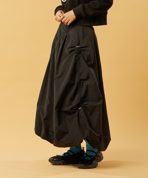 KOLEAT（コレット）の「バルーンシャーリングストラップロングスカート[ブラック]（スカート・レディース・その他・SMALL/MEDIUM）」の3枚目の写真