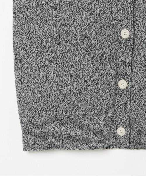 HELIOPOLE（エリオポール）の「MIXED YARN V NECK CARDIGAN（カーディガン/ボレロ・レディース・ブラック/ブルー・38）」の6枚目の写真