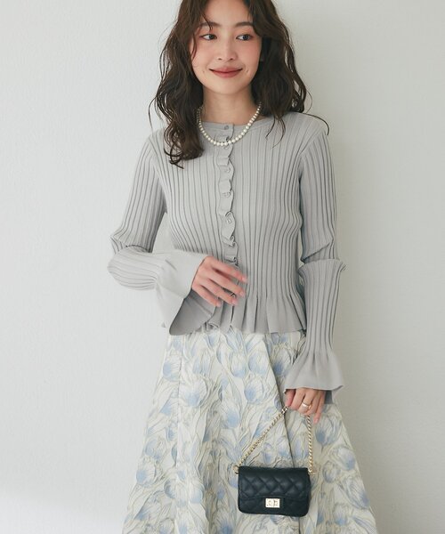 La boutique BonBon(ラブティックボンボン)の「【春まで使える!】フリルリブニットカーディガン(カーディガン/ボレロ・レディース・ピンク/ホワイト/ライトグレー・FREE)」の13枚目の写真