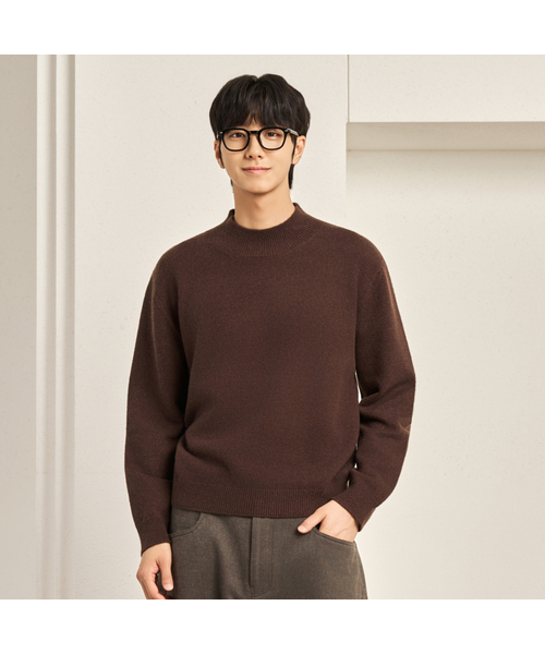 HYOJI(ヒョージ)の「FW ウォッシャブル ソフトタッチ モックネック クロップドニット (4カラー)(ニット/セーター・メンズ・クリーム/ブラック/ブラウン/チャコール・M/L/XL)」の3枚目の写真