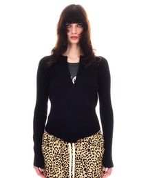 BEEDEN（ビーデン）の「HEM DESIGN SIMPLY FIT KNIT（ニット/セーター）」