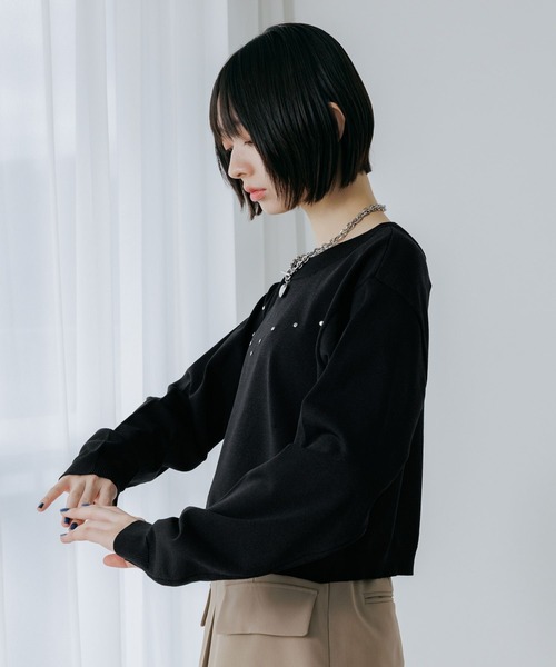 PAGEBOY（ページボーイ）の「スタッズルーズネックプルオーバー（ニット/セーター・レディース・ブラック/オフホワイト/ブルー/チャコールグレー・FREE）」の17枚目の写真