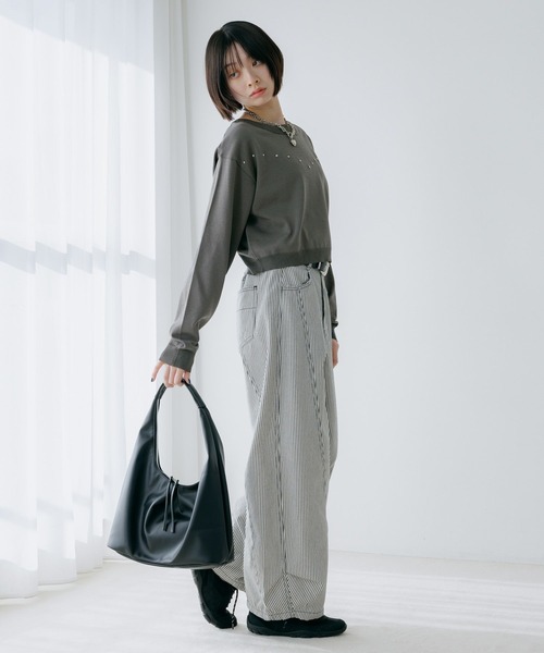 PAGEBOY（ページボーイ）の「スタッズルーズネックプルオーバー（ニット/セーター・レディース・ブラック/オフホワイト/ブルー/チャコールグレー・FREE）」の21枚目の写真