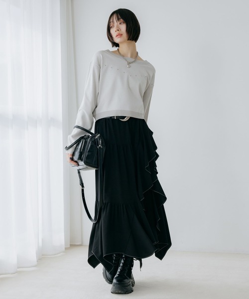 PAGEBOY（ページボーイ）の「スタッズルーズネックプルオーバー（ニット/セーター・レディース・ブラック/オフホワイト/ブルー/チャコールグレー・FREE）」の6枚目の写真