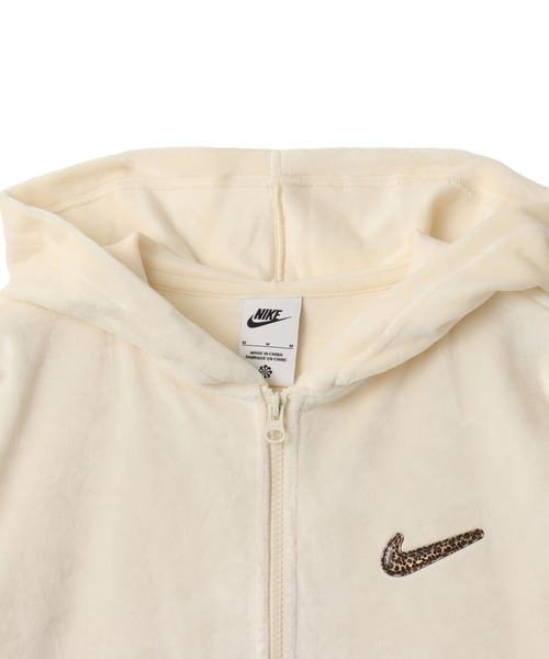 NIKE(ナイキ)の「NIKE W NSW TRND VLR FZ HD LS TOP / ナイキ ウィメンズ NSW TRND VLR FZ HD L/S トップ 【SP】(パーカー・レディース・ブラウン/レッド/アイボリー・S/M/L)」の4枚目の写真