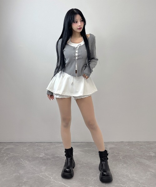 FOLLOWIN(フォロウィン)の「フリルレイヤード ミニスカート(インナーパンツ付き)(スカート・レディース・ホワイト/ブラック/グレー・FREE)」の8枚目の写真