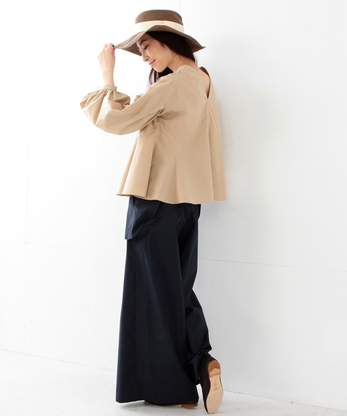 Ray BEAMS（レイビームス）の「◇RBS / バルーンスリーブ フレア プルオーバー（シャツ/ブラウス・レディース・ホワイト/ベージュ・ONE SIZE）」の8枚目の写真