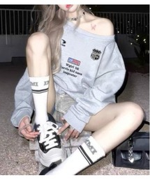 Vini（ヴィニ）の「オーバーサイズ ロゴスウェット（スウェット）」