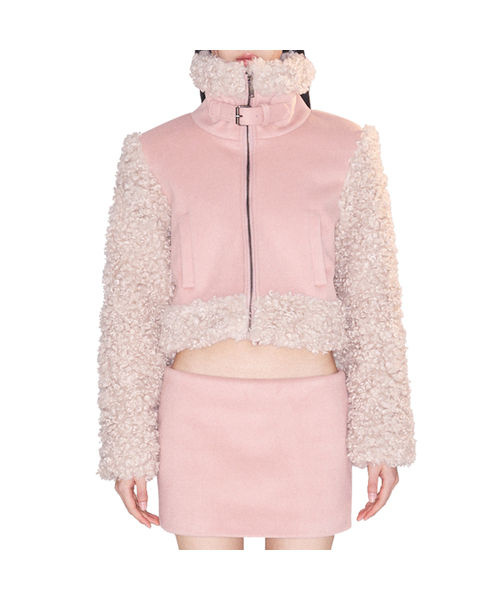 A.R.U(エイアールユー)の「BUCKLE SHORT COAT(チェスターコート・レディース・グレー/ピンク・FREE)」の1枚目の写真