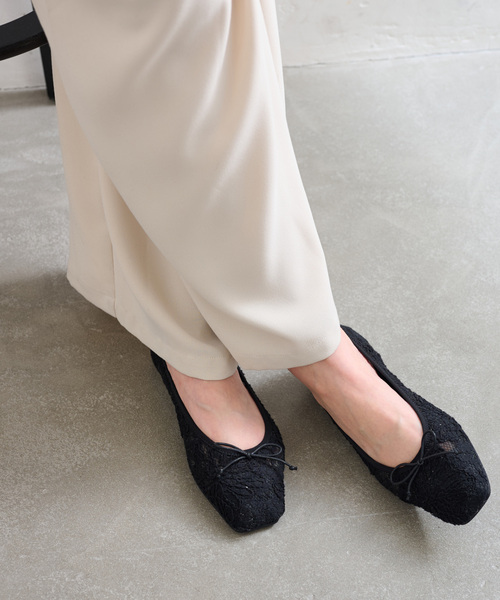 LE TALON(ルタロン)の「スクエアソフトレースバレエ(バレエシューズ・レディース・ブラック×ブラック/アイボリー・25cm/24.5cm/24cm/23.5cm/23cm/22.5cm/22cm)」の2枚目の写真