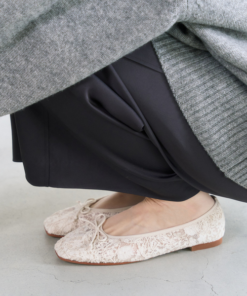 LE TALON(ルタロン)の「スクエアソフトレースバレエ(バレエシューズ・レディース・ブラック×ブラック/アイボリー・25cm/24.5cm/24cm/23.5cm/23cm/22.5cm/22cm)」の21枚目の写真