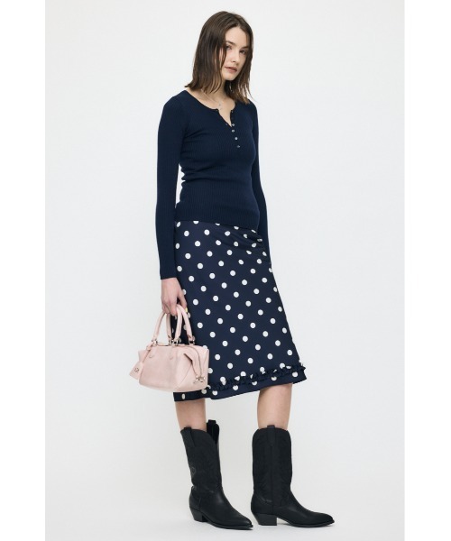 MOUSSY（マウジー）の「【26年SS新作】SATIN DOT スカート（スカート・レディース・ホワイト/ネイビー・2/1）」の4枚目の写真