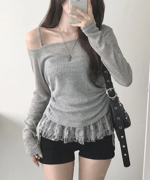yuue' ( wear )(ユーイ)の「【2点セット】オフショルトップス+レースフリルキャミSET(Tシャツ/カットソー・レディース・グレー/ブラック・FREE)」の12枚目の写真