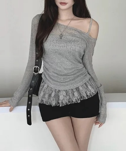 yuue' ( wear )(ユーイ)の「【2点セット】オフショルトップス+レースフリルキャミSET(Tシャツ/カットソー・レディース・グレー/ブラック・FREE)」の14枚目の写真