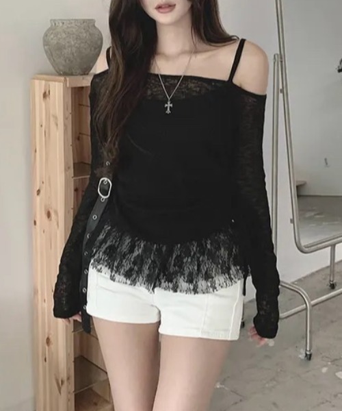 yuue' ( wear )(ユーイ)の「【2点セット】オフショルトップス+レースフリルキャミSET(Tシャツ/カットソー・レディース・グレー/ブラック・FREE)」の3枚目の写真