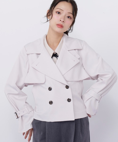 JILL by JILL STUART（ジルバイジルスチュアート）の「スタンドカラーショートトレンチコート（トレンチコート・レディース・ホワイト/ベージュ/ピンク・SMALL/MEDIUM）」の3枚目の写真