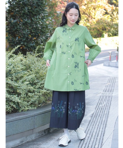 SUPER HAKKA(スーパーハッカ)の「セルロースコットンストレッチ ステムペタルスケッチ刺繍ワイドパンツ(その他パンツ・レディース・イエロー/ネイビー/ブルー・FREE)」の10枚目の写真