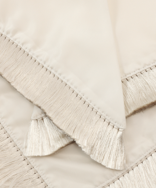 TOGA PULLA(トーガ プルラ)の「TOGA PULLA FRINGE SCARF TZ261-AD975:スカーフ(バンダナ/スカーフ・レディース・アイボリー/ブラック・FREE)」の14枚目の写真