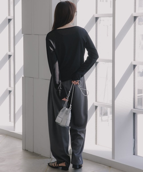slattgir（スラットジール）の「高身長　サイドタックコクーンパンツ（トールサイズ）Essenave（その他パンツ・レディース・グレイッシュベージュ/グレー・T3L/TLL/TL/TM）」の5枚目の写真