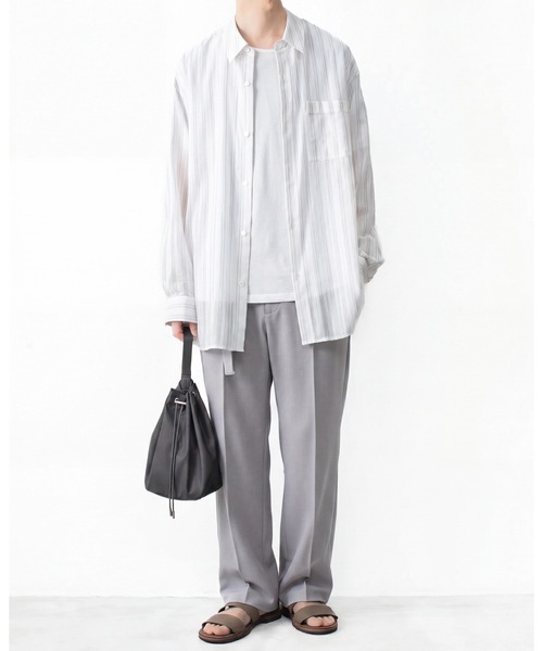 ATTACHMENT(アタッチメント)の「【 直営店・ZOZOTOWN限定 】シンセティックレザー スモールバケットバッグ / SYNTHETIC LEATHER SMALL BUCKET BAG(ショルダーバッグ・メンズ・グレー/ダークブラウン/ブラック・ONE SIZE)」の13枚目の写真