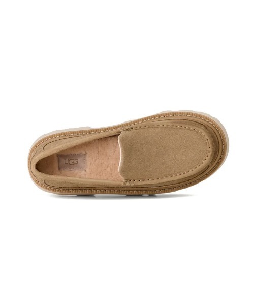 UGG（アグ）の「UGG【アグ】- ローファー メンズ 【MENS ASCOT LUG MustardSeed 1172691-MDSD】（モカシン/デッキシューズ・メンズ・マスタード・27.0cm/26.0cm）」の6枚目の写真