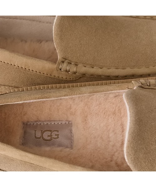 UGG（アグ）の「UGG【アグ】- ローファー メンズ 【MENS ASCOT LUG MustardSeed 1172691-MDSD】（モカシン/デッキシューズ・メンズ・マスタード・27.0cm/26.0cm）」の8枚目の写真