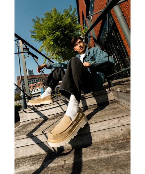 UGG（アグ）の「UGG【アグ】- ローファー メンズ 【MENS ASCOT LUG MustardSeed 1172691-MDSD】（モカシン/デッキシューズ・メンズ・マスタード・27.0cm/26.0cm）」の11枚目の写真