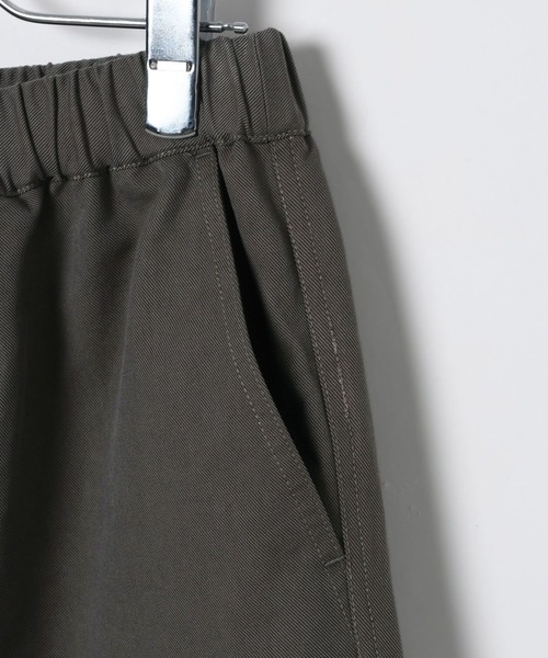 LEPSIM(レプシィム)の「【チロルチョコ×LEPSIM】イラストイージーパンツ 647988(その他パンツ・レディース・アイボリー/チャコールグレー・FREE)」の8枚目の写真