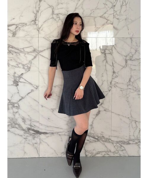 MERCURYDUO（マーキュリーデュオ）の「レース切替オフショルニットトップス（ニット/セーター・レディース・アイボリー/ブラック/チャコールグレー・FREE）」の21枚目の写真