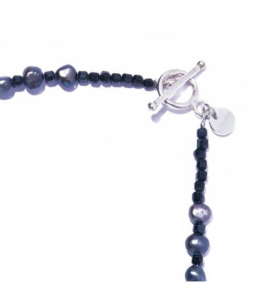 les bonbon（ルボンボン）の「【les bonbon】ombre pearl necklace/オンブレ パール ネックレス（ネックレス・レディース・ブラック・FREE）」の3枚目の写真