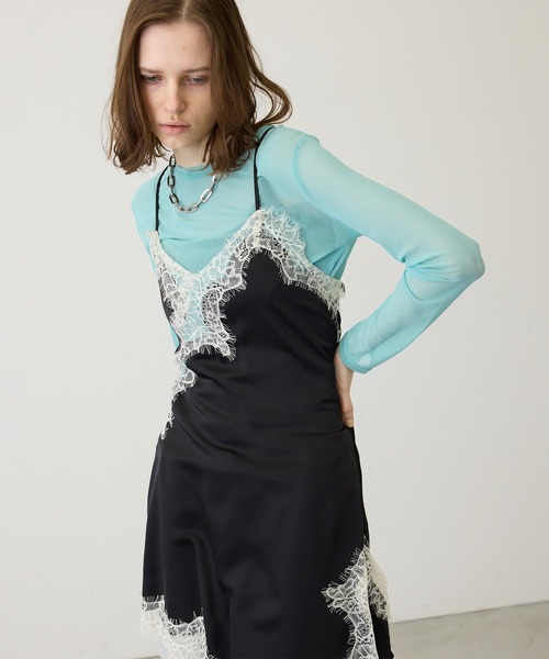 uyu.（ウユ）の「【華やかに揺れる】アシンメトリーレースワンピース（ワンピース・レディース・ブラック×ホワイト/ホワイト×ブラック/ブラック・FREE）」の3枚目の写真