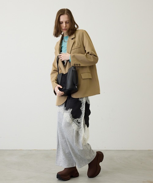 uyu.（ウユ）の「【華やかに揺れる】アシンメトリーレースワンピース（ワンピース・レディース・ブラック×ホワイト/ホワイト×ブラック/ブラック・FREE）」の7枚目の写真